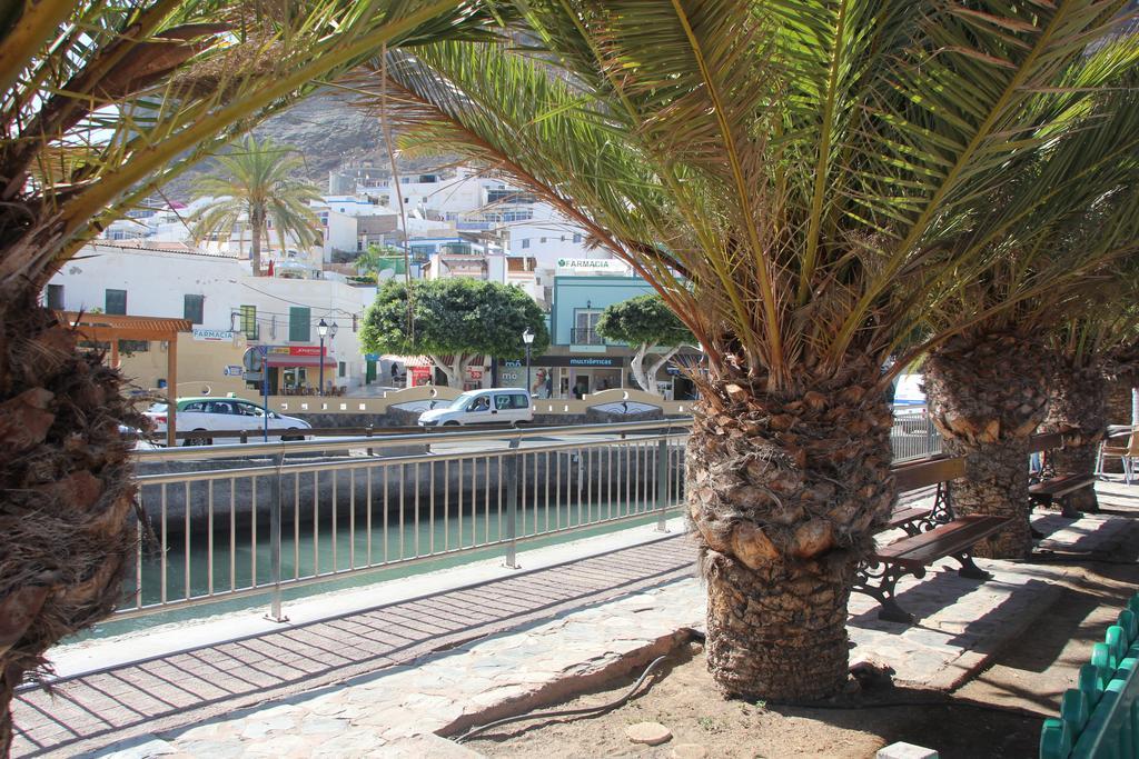 Las Brisas Mogan Apartamentos Puerto De Mogan Exterior photo